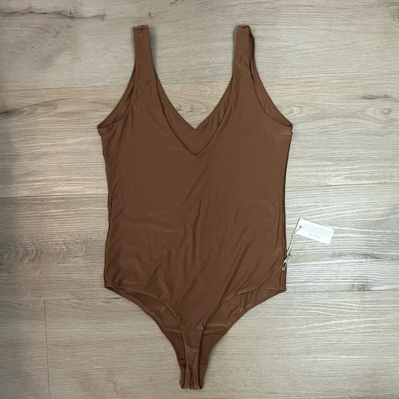 SMOOTHEZ BODYSUIT - Picture 7 of 11